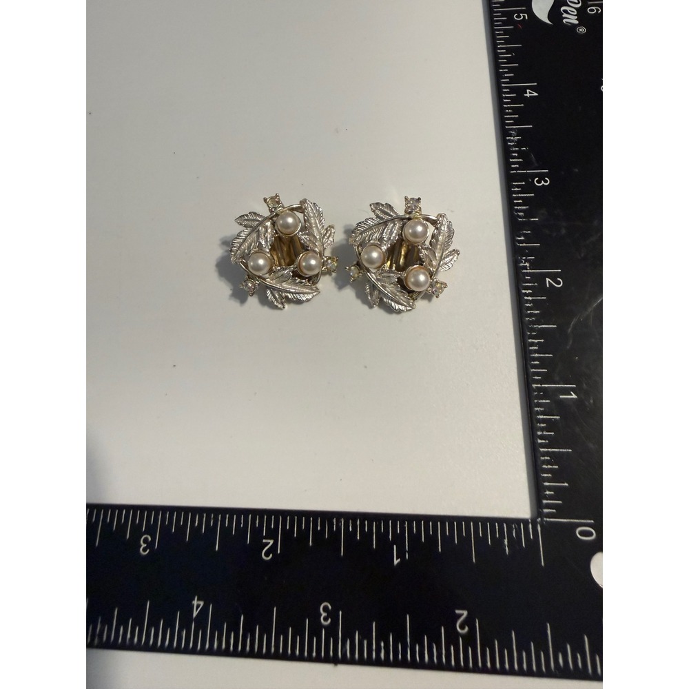 Vintage Judy Lee Faux Pearl Aurora Borealis Rhinestone Leaf Clip‎ On Earrings